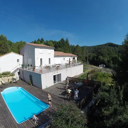 B&B Face Au Gardon 3*